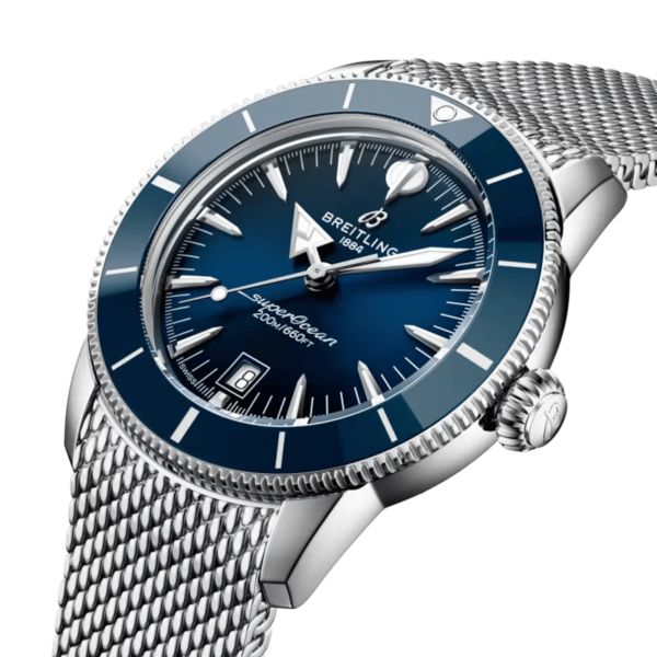 Montre Breitling Superocean Heritage B31 automatique cadran bleu bracelet maille milanaise 42 mm