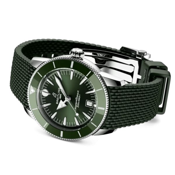 Breitling Superocean Heritage B31 automatic green dial rubber strap 42 mm