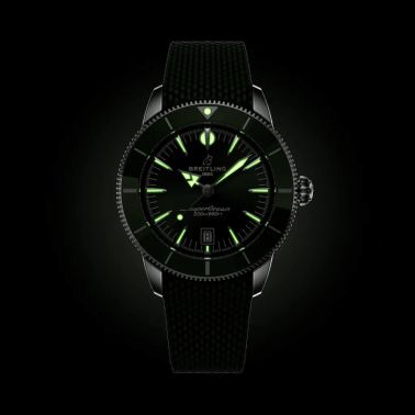 Montre Breitling Superocean Heritage B31 automatique cadran vert bracelet caoutchouc 44 mm