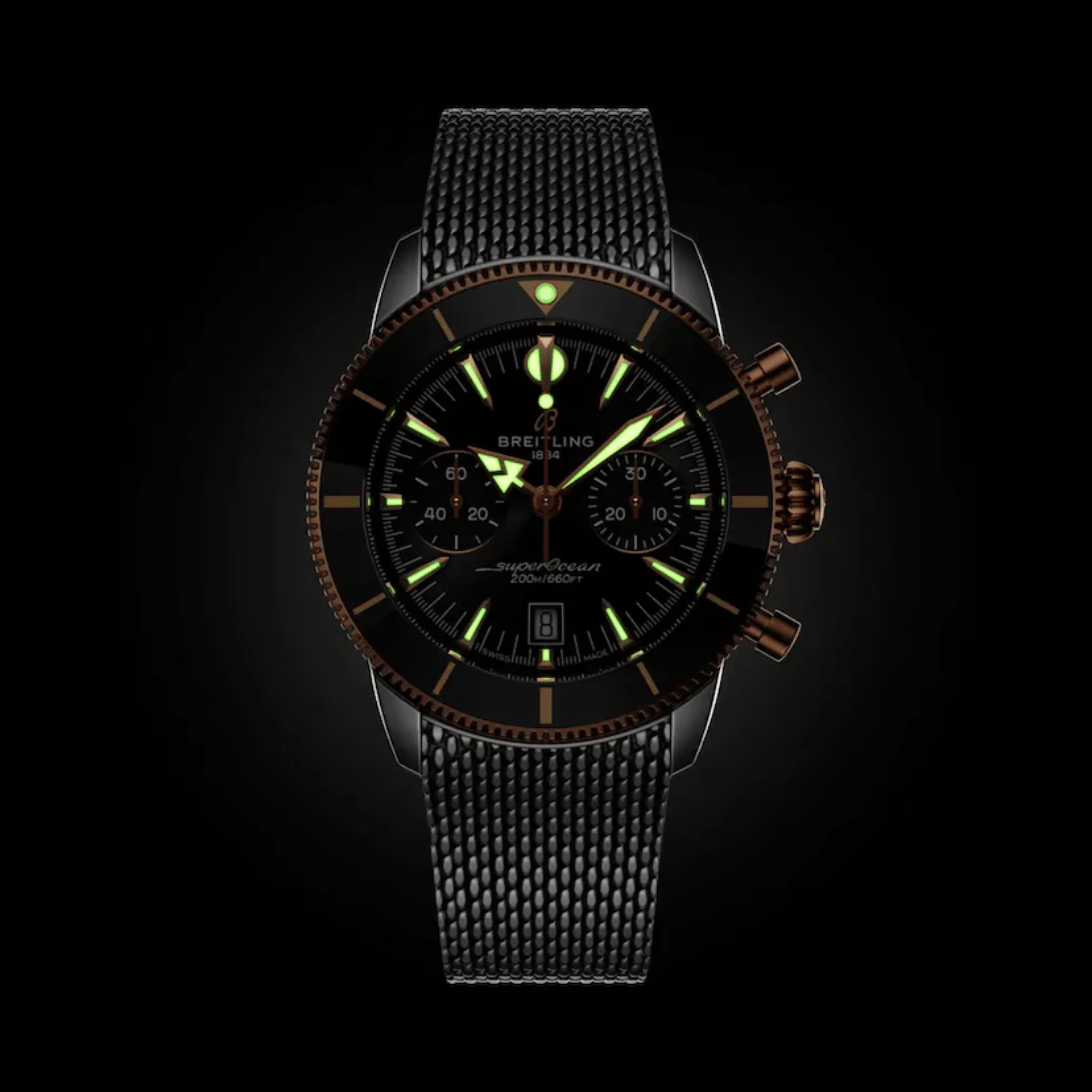 Montre Breitling Superocean Heritage B01 Chrono Acier & Or Rouge automatique cadran noir bracelet maille milanaise 42 mm