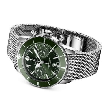 Breitling Superocean Heritage B01 Chrono automatic green dial mesh bracelet 42 mm