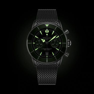 Breitling Superocean Heritage B01 Chrono automatic green dial mesh bracelet 42 mm