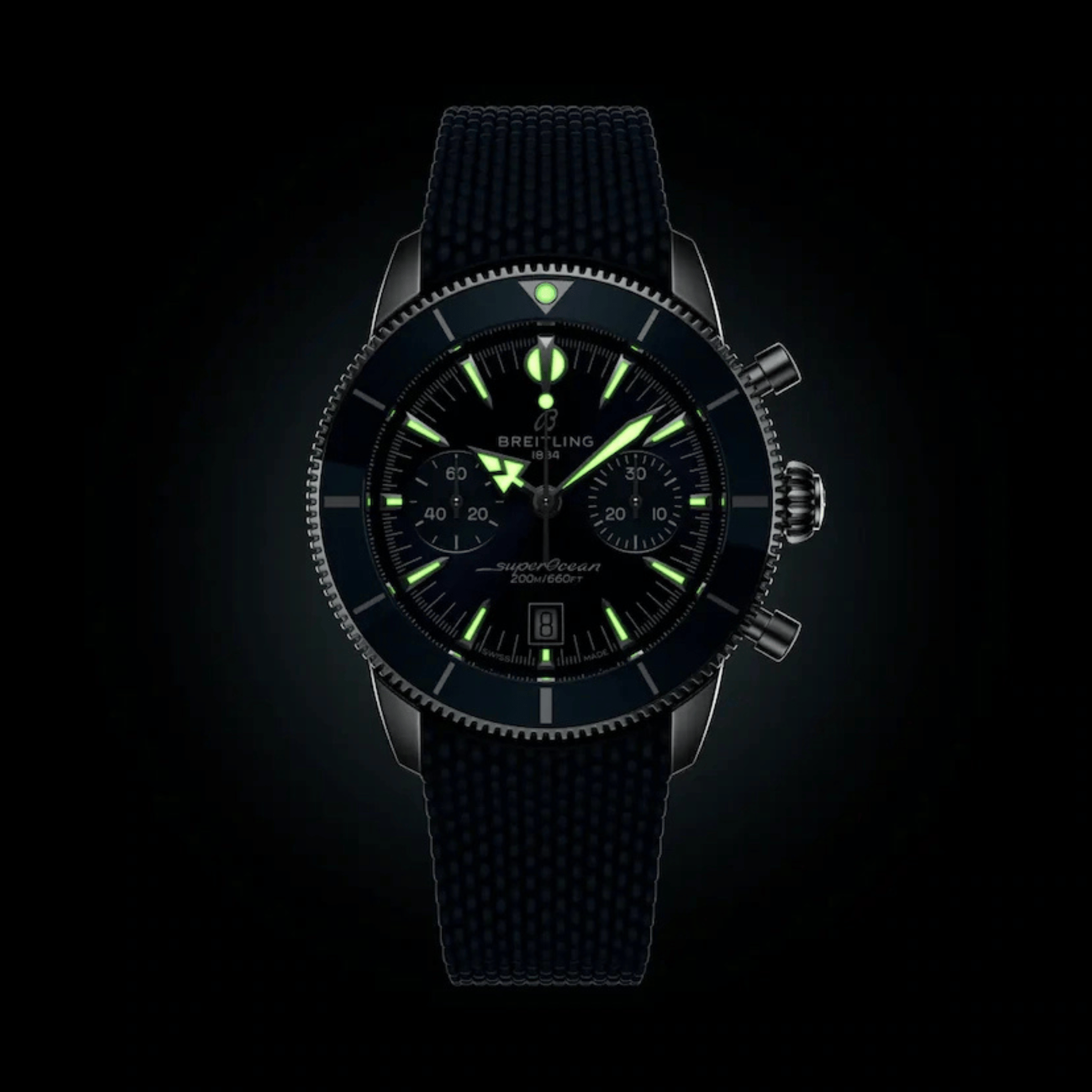 Montre Breitling Superocean Heritage B01 Chrono automatique cadran bleu bracelet caoutchouc 42 mm