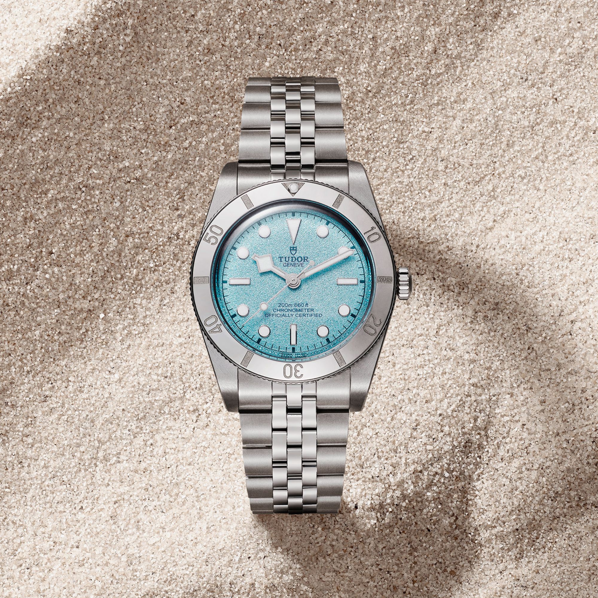 Montre Tudor Black Bay 54 "Lagoon Blue" automatique cadran beu bracelet acier 37 mm