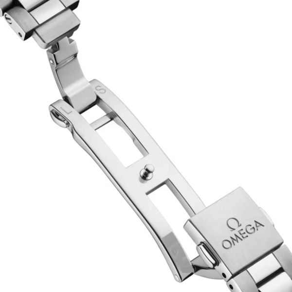 Montre Omega Seamaster Aqua Terra 150m cadran bleu bracelet acier 30 mm