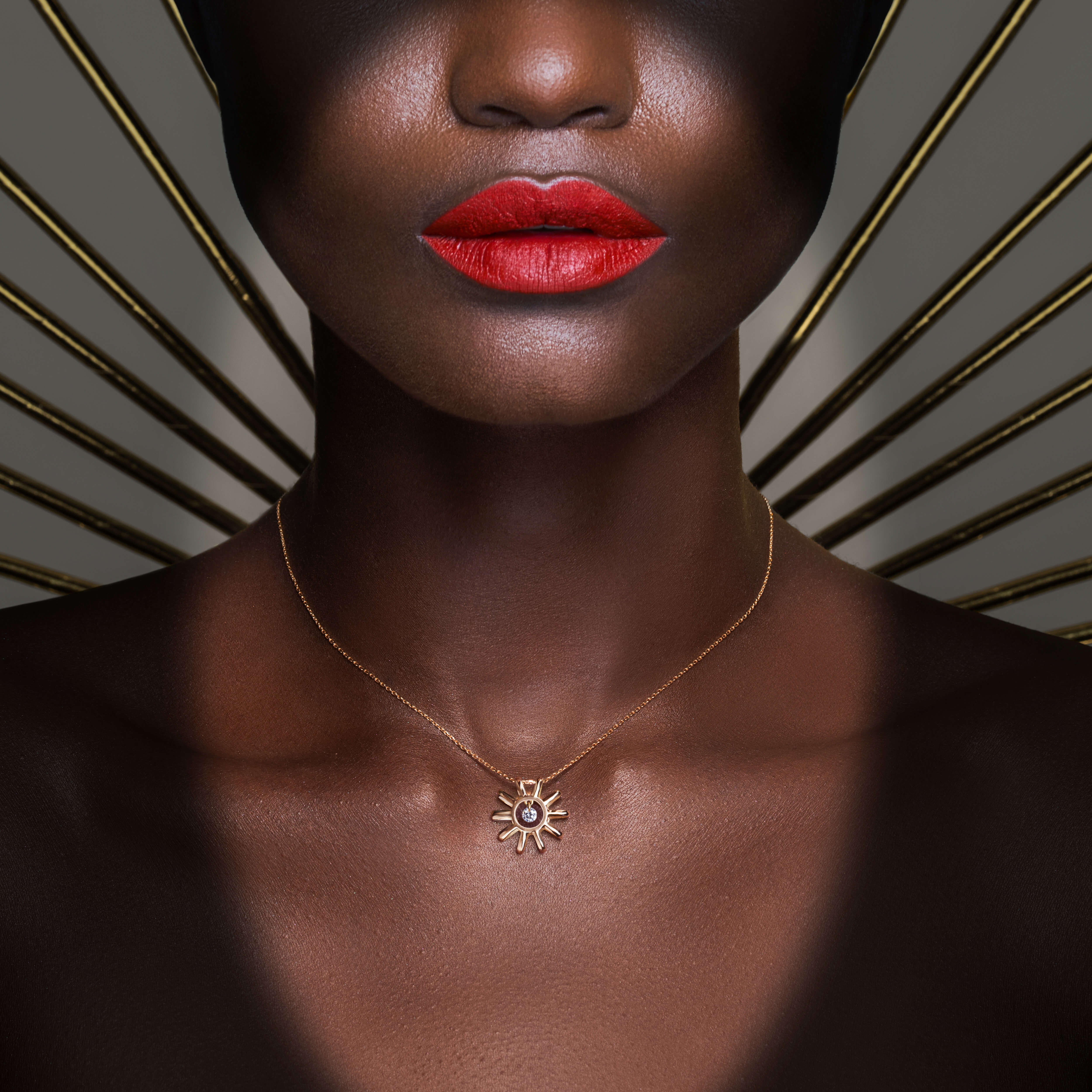 Collier La Brune et La Blonde Lune et Soleil Plein Soleil en or jaune et diamant 0,15 carat