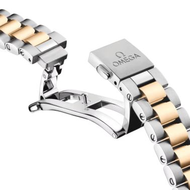 Montre Omega Seamaster Aqua Terra 150m automatique cadran nacre blanche bracelet acier et or Moonshine 30 mm