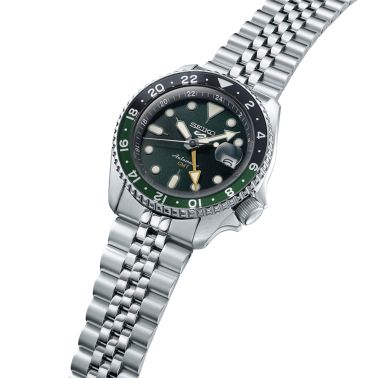 Montre Seiko 5 SKX Sports GMT automatique cadran vert bracelet acier 42,5 mm