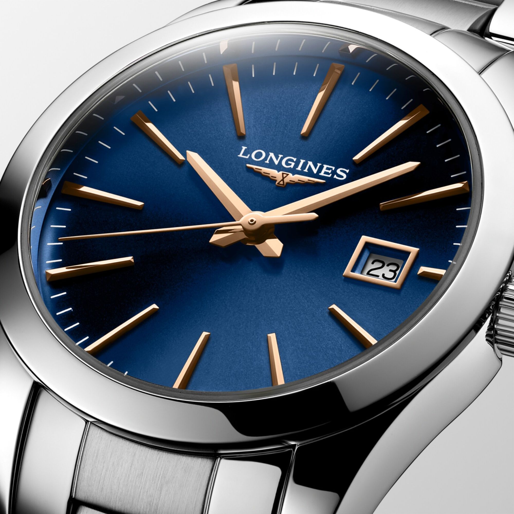 Montre Longines Conquest quartz cadran bleu bracelet acier 29,5 mm