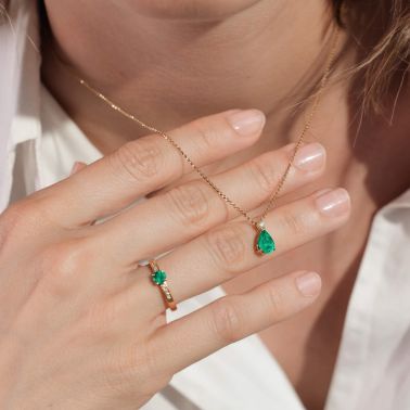 Lepage Jacques necklace yellow gold and emerald