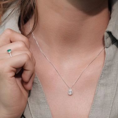 Lepage Marceau necklace in yellow gold and pear cut diamonds