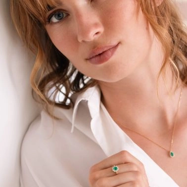 Lepage Marceau necklace in yellow gold and pear-cut emerald