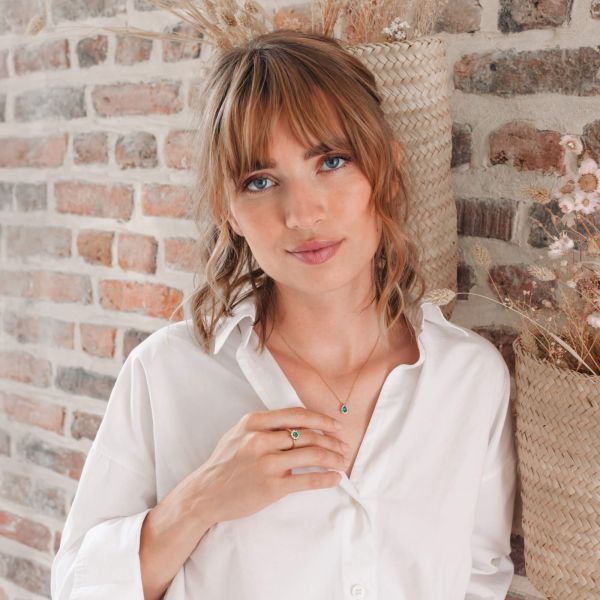 Collier Lepage Marceau en or blanc et émeraude taille poire