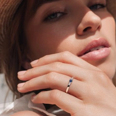 Lepage Albert engagement in rose gold, sapphire and diamonds