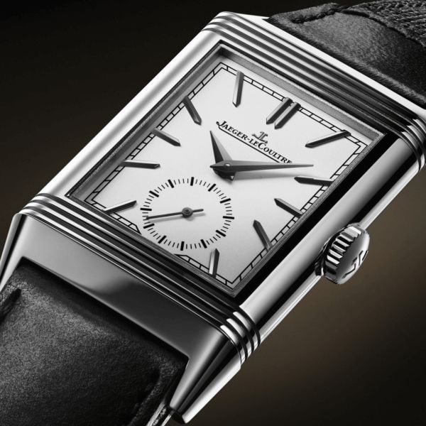 Montre Jaeger-LeCoultre Reverso Tribute Monoface Small Seconds remontage manuel cadran opalin bracelet cuir 45,6 x 27,4 mm