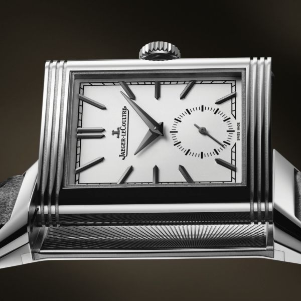 Montre Jaeger-LeCoultre Reverso Tribute Monoface Small Seconds remontage manuel cadran opalin bracelet cuir 45,6 x 27,4 mm