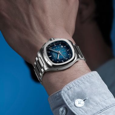 Mido Multifort TV Chronograph automatic watch, blue dial, steel and blue fabric bracelets, 42 mm