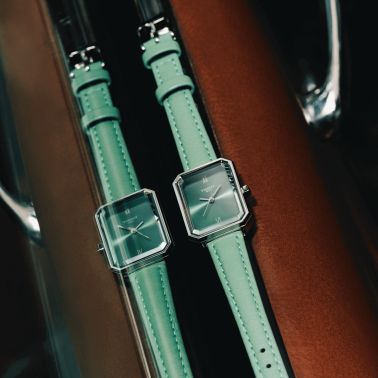 Montre Tissot SRV quartz cadran vert bracelet cuir vert 30 x 21,8 mm