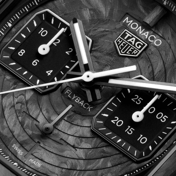Montre TAG Heuer Monaco Flyback Chronograph TH-Carbonspring automatique cadran noir bracelet caoutchouc 39 mm
