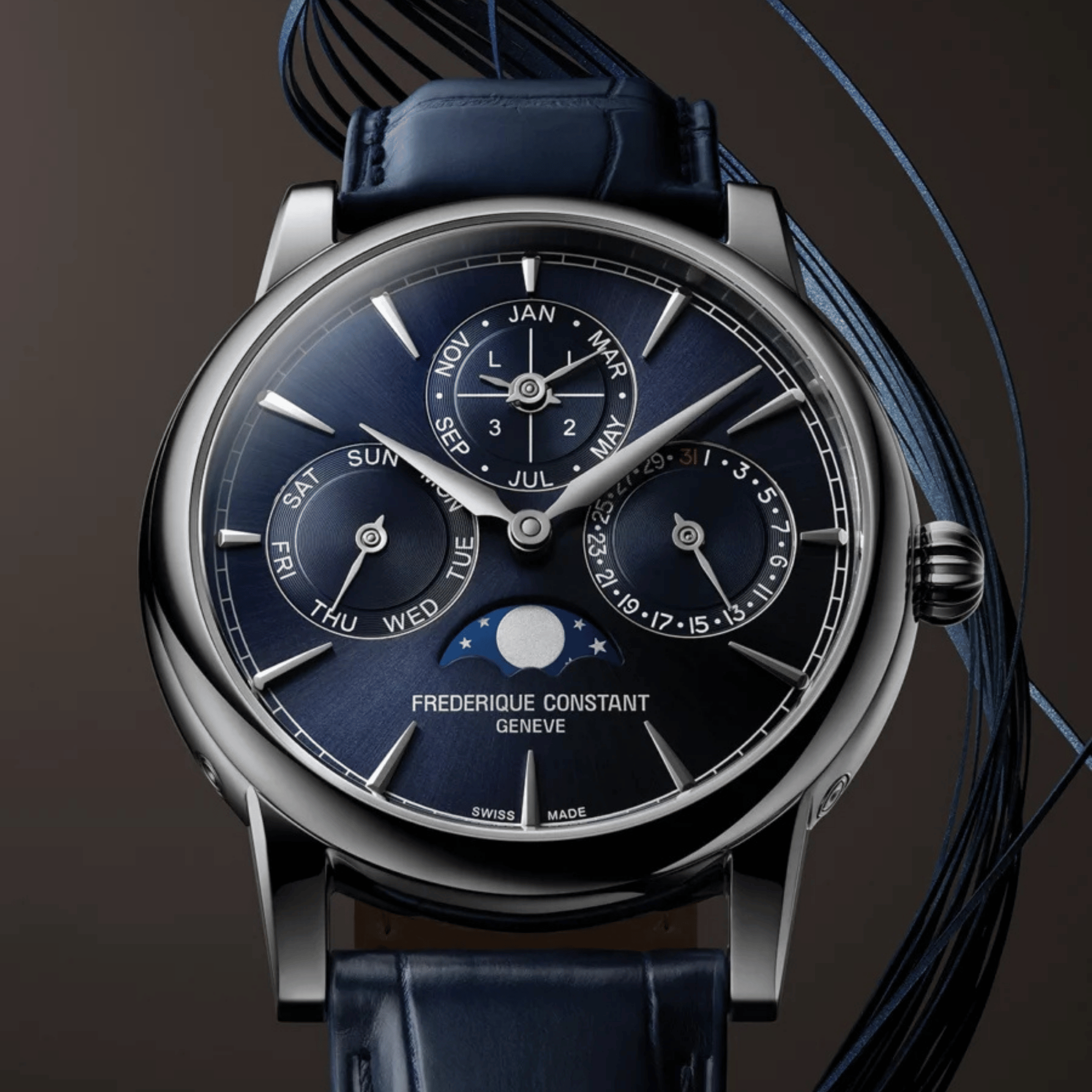 Montre Frederique Constant Manufacture Classic Perpetual Calendar automatique cadran bleu bracelet cuir 40 mm