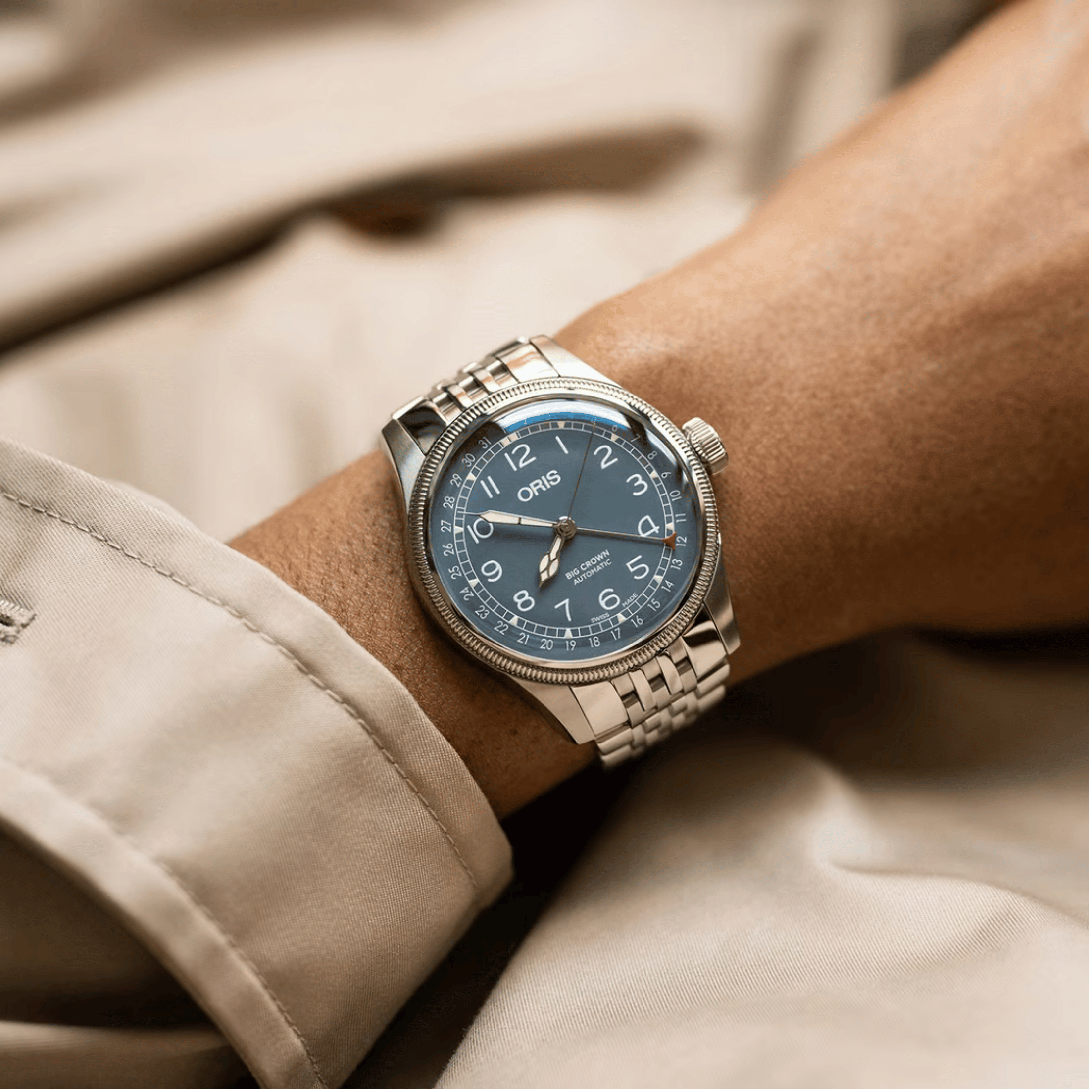 Montre Oris Big Crown Pointer Date cadran bleu bracelet acier 40 mm