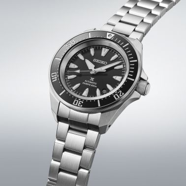 Seiko Prospex Diver's Samurai automatic black dial steel bracelet 41,7 mm