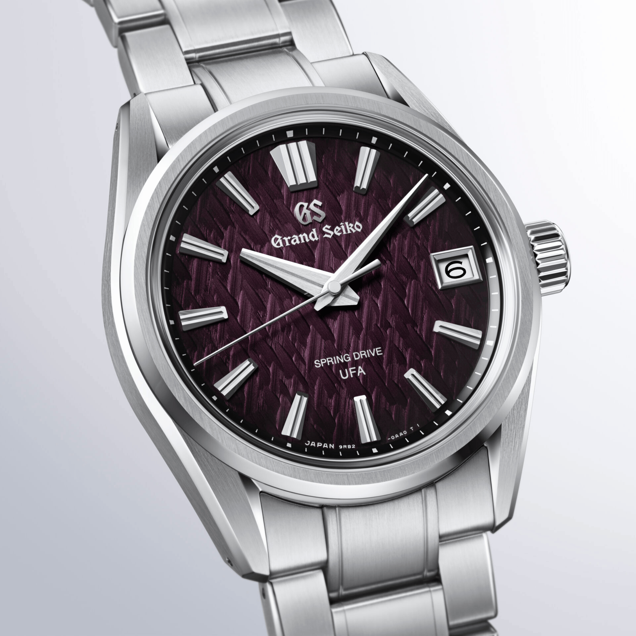 Montre Grand Seiko Evolution 9 Spring Drive U.F.A Ice Forest “Violet Dawn” cadran violet bracelet acier 37 mm