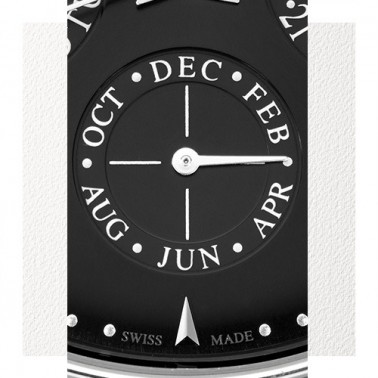 Montre Jaeger-LeCoultre Master Ultra Thin Perpetual automatique cadran noir bracelet cuir d'alligator noir 39 mm