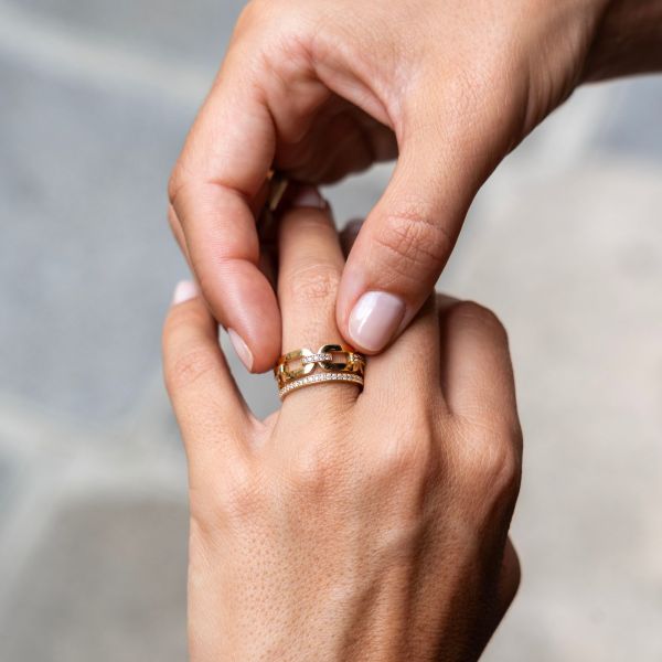 Bague So Shocking Origine or jaune et diamants