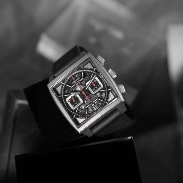 TAG Heuer Monaco Skeleton "Racing Red" automatic 39 mm Full Set 2023