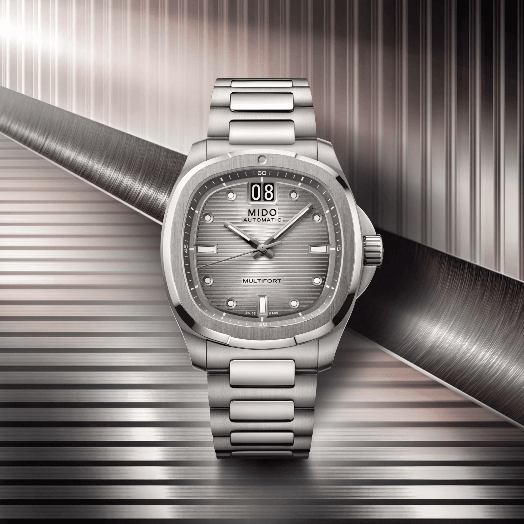 Montre Mido Multifort TV Big Date Titane automatique cadran gris bracelet titane 40 mm