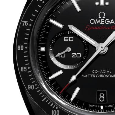 Montre Omega Speedmaster Dark Side Of The Moon "Dark-White" automatique cadran noir bracelet nylon 44,25 mm