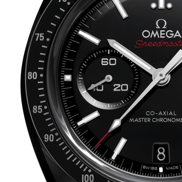 Montre Omega Speedmaster Dark Side Of The Moon "Dark-White" automatique cadran noir bracelet nylon 44,25 mm