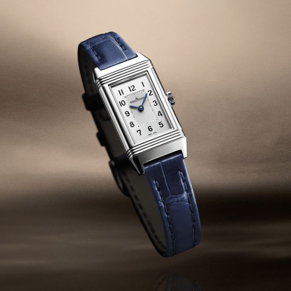 Jaeger-LeCoultre Reverso Classic Monoface Origin quartz silver dial blue leather strap 32,5 x 16,3 mm
