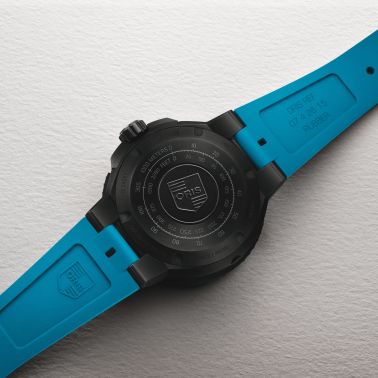 Montre Oris Aquis Pro 1000M Titane automatique cadran bleu bracelets caoutchouc bleu et noir 49,5 mm