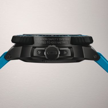 Montre Oris Aquis Pro 1000M Titane automatique cadran bleu bracelets caoutchouc bleu et noir 49,5 mm
