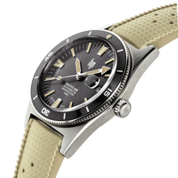 LIP Nautic 666 Automatic Manufacture R26 black dial beige tropic strap 39 mm