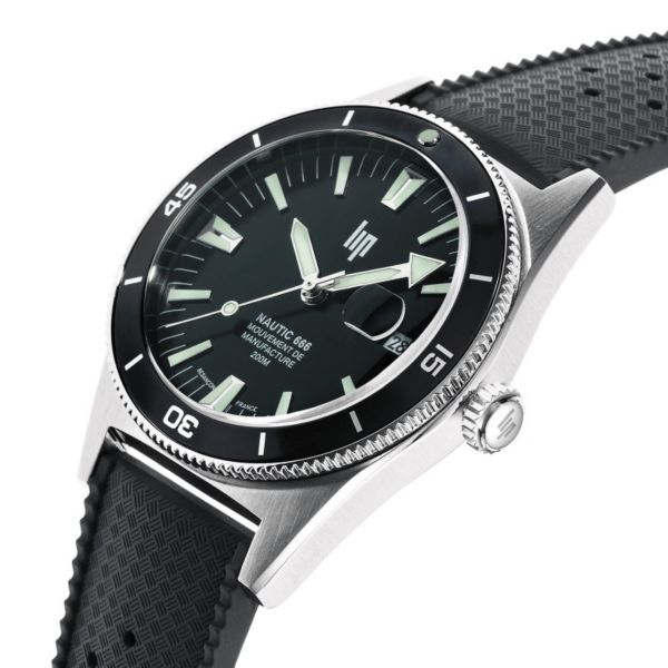 Montre LIP Nautic 666 Automatique Manufacture R26 cadran noir bracelet tropic noir 39 mm