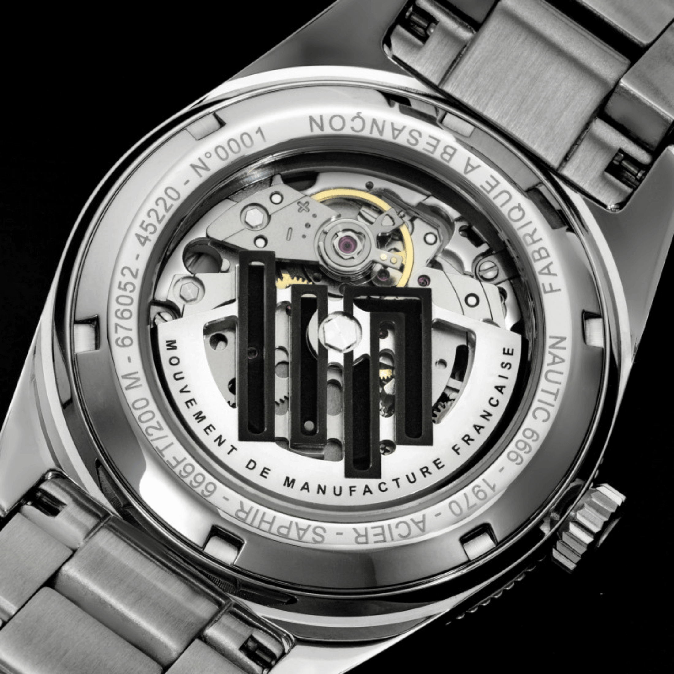 Montre LIP Nautic 666 Automatique Manufacture R26 cadran bleu bracelet acier 39 mm