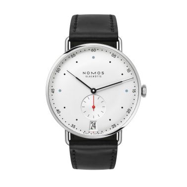 NOMOS Metro 38 Date hand-wound white dial black leather strap 38,5 mm