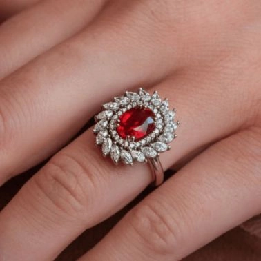 Lepage L’Incandescente ring in white gold, ruby and diamonds