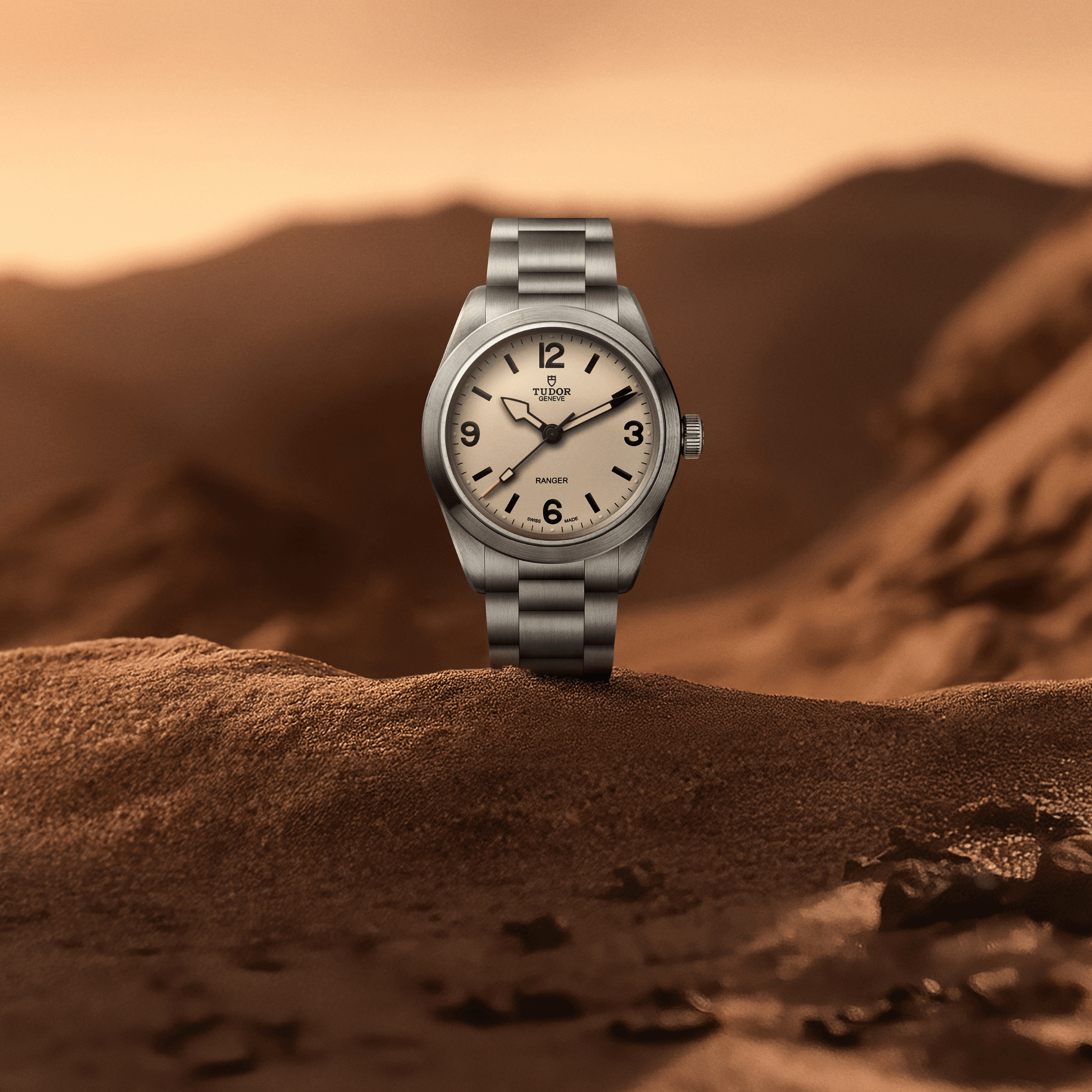 Tudor Ranger automatic beige dial steel bracelet 39 mm