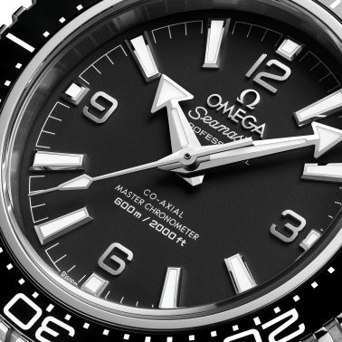 Omega Seamaster Planet Ocean 600m black bezel black dial rubber strap 42 mm