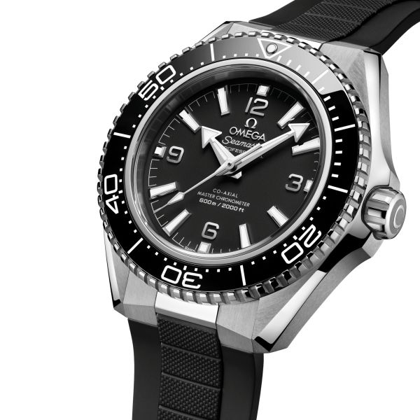 Omega Seamaster Planet Ocean 600m black bezel black dial rubber strap 42 mm
