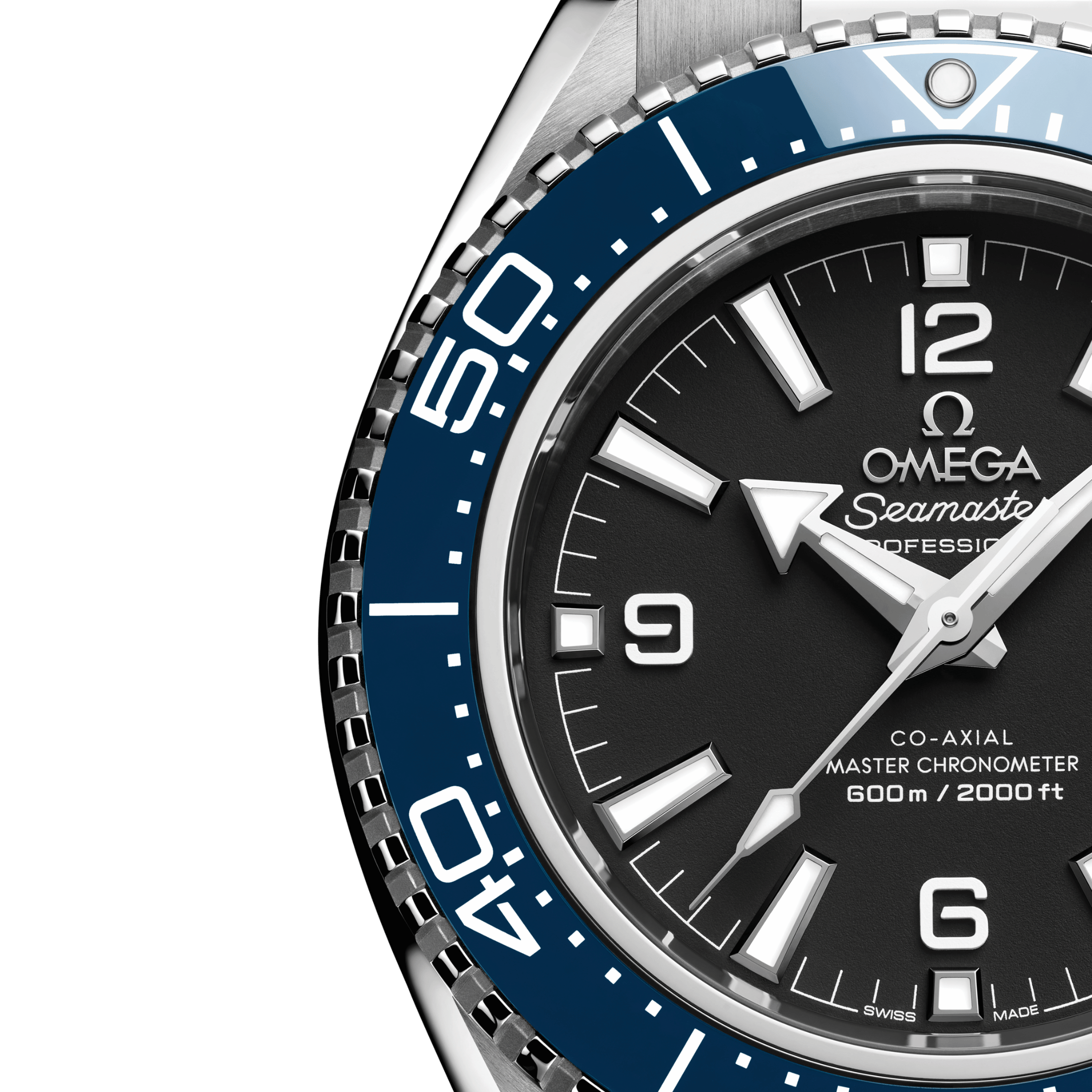 Montre Omega Seamaster Planet Ocean 600m lunette bleue cadran noir bracelet acier 42 mm