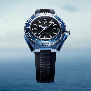 Omega Seamaster Planet Ocean 600m blue bezel black dial rubber strap 42 mm