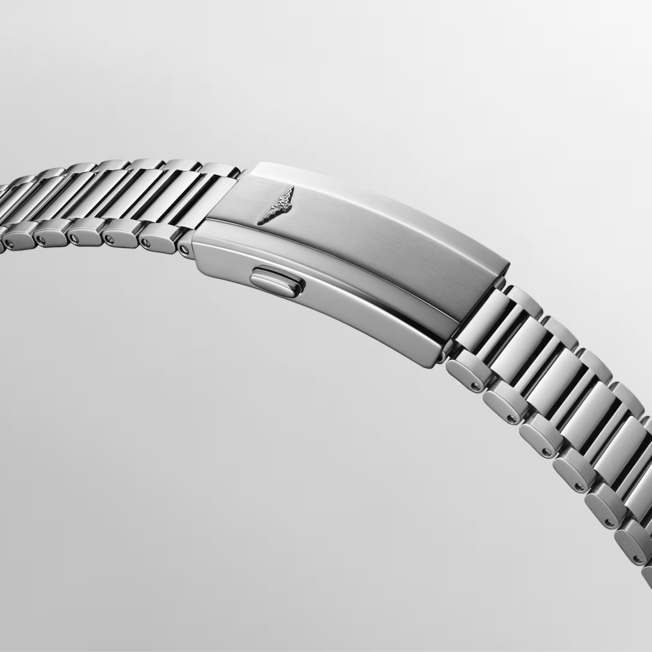 Longines Conquest Heritage automatic watch with silver dial and 38 mm steel bracelet