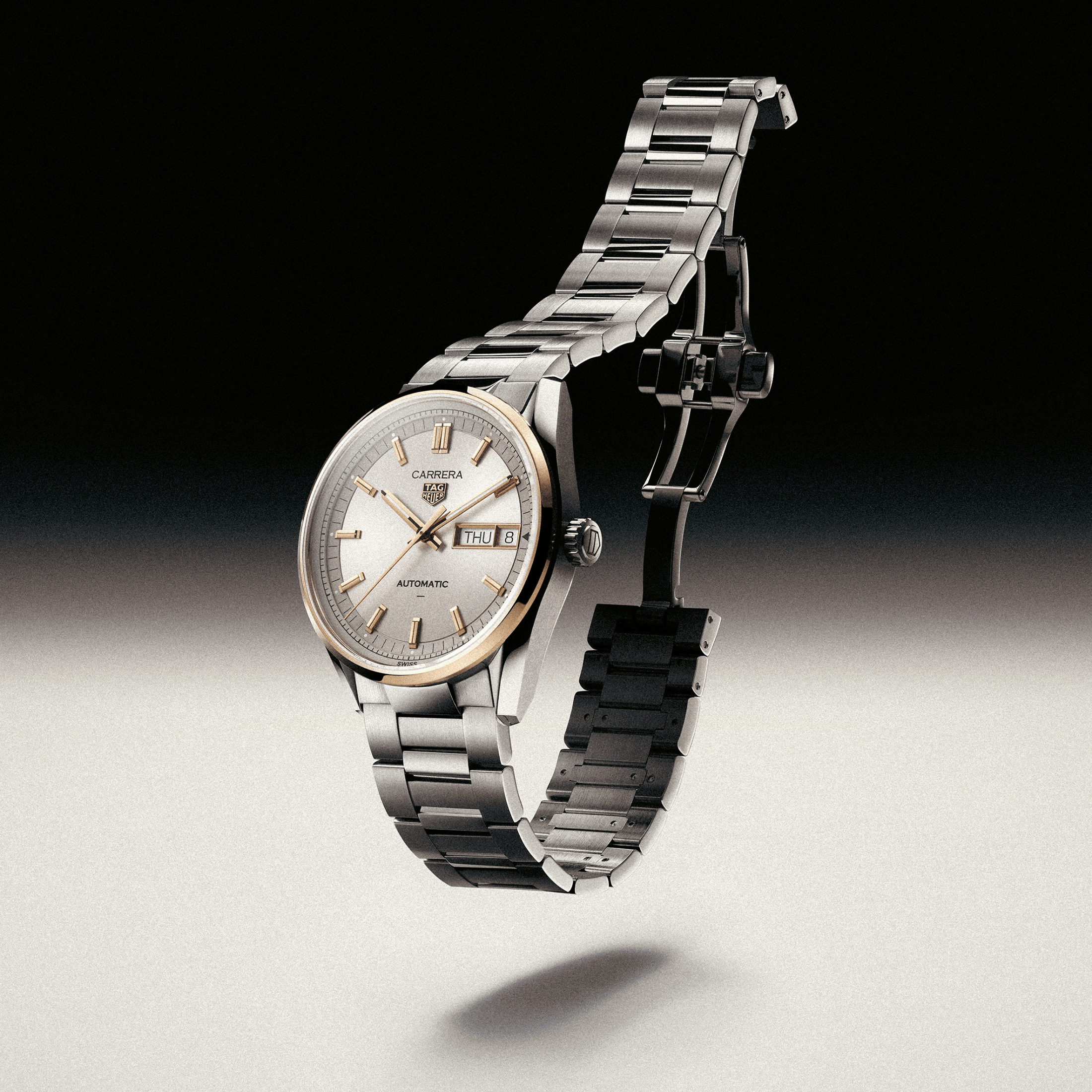 TAG Heuer Carrera Day-Date Automatic champagne dial steel bracelet 41 mm