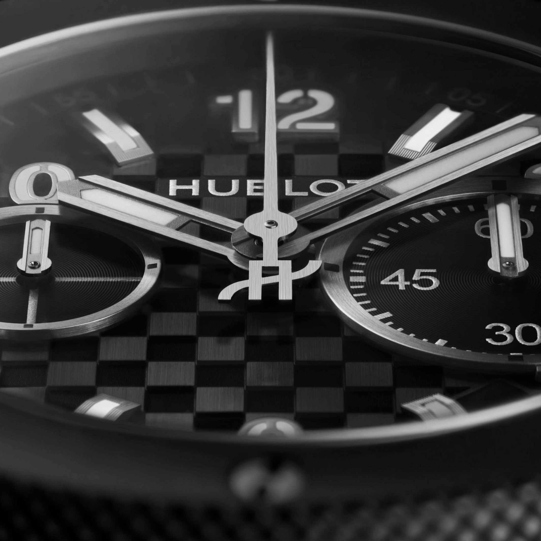 Hublot Big Bang Original Unico Black Magic automatic carbon dial rubber strap 43 mm