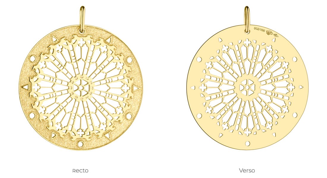 Médaille Colette 100 ans en or jaune recto verso avec détail motifs